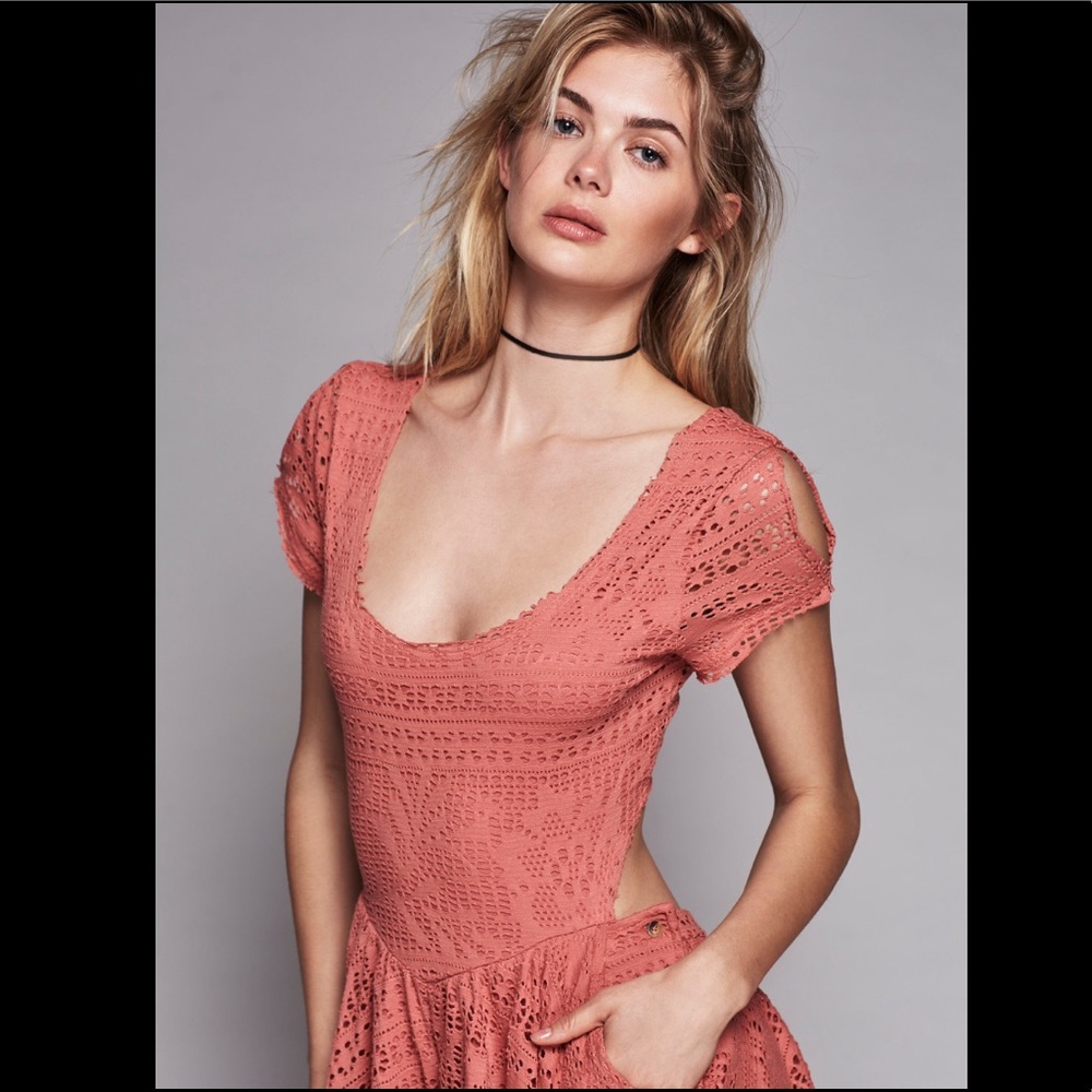 🔥SOLD🔥 Free People Pink Crochet Babydoll Romper - Picture 6 of 6